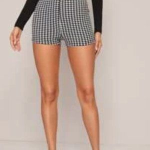 Berrita High Waisted Houndstooth Shorts
